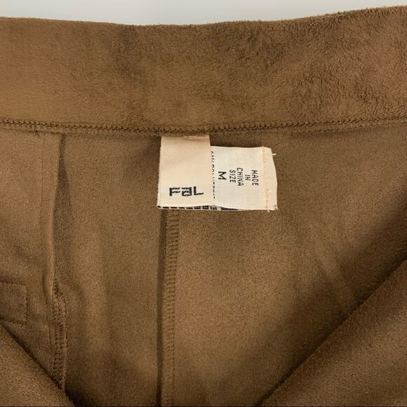 FAL Faux Suede Wide Leg Pants Size Medium - Picture 5 of 7